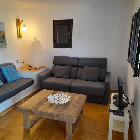 Apartamentos Noray Es Caló Exterior foto