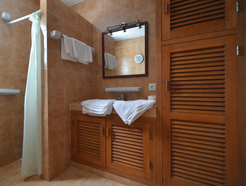 Apartamentos Noray Es Caló Zimmer foto