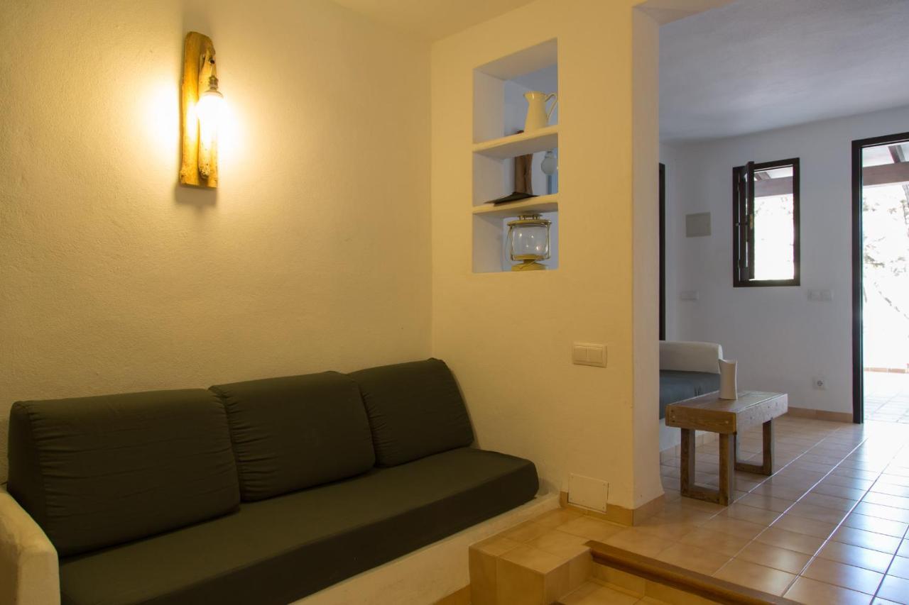 Apartamentos Noray Es Caló Exterior foto